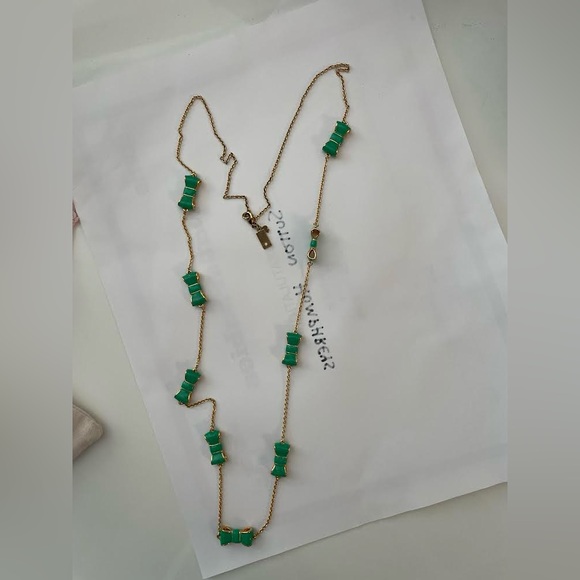 Kate Spade green bow necklace in gold - Picture 3 of 4